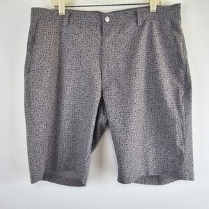 Peter Millar Golf Performance Chino Shorts Size 36 Mens Gray Golf Tees Allover